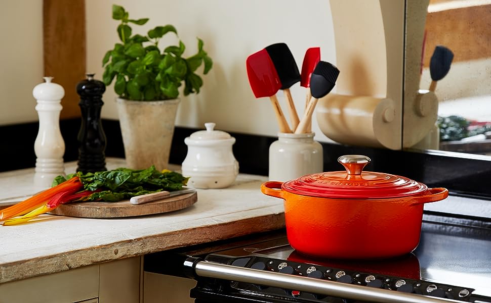 Le Creuset 7.25 Dunch Oven Review-Make Your Kitchen Become More Artistic
