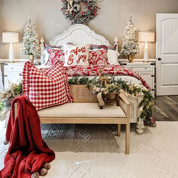 7 Christmas Bedroom Decor Ideas You Will Love