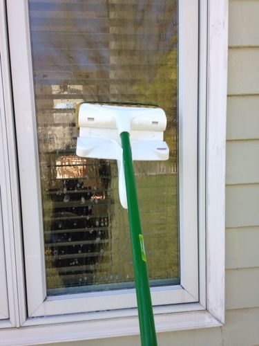 How To Clean Windows Without Leaving Streaks