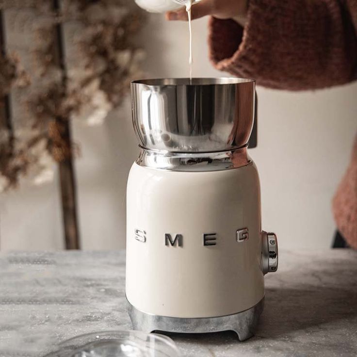 Smeg Milk Frother