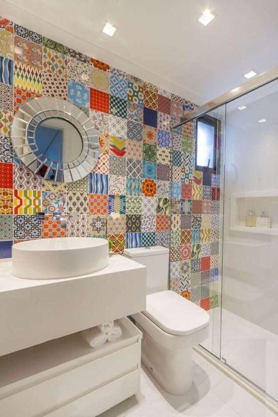 10 Eye-Catching Bathroom Wall Ideas
