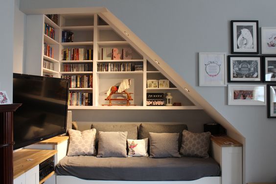 How to Create a Book Nook in Your Wall