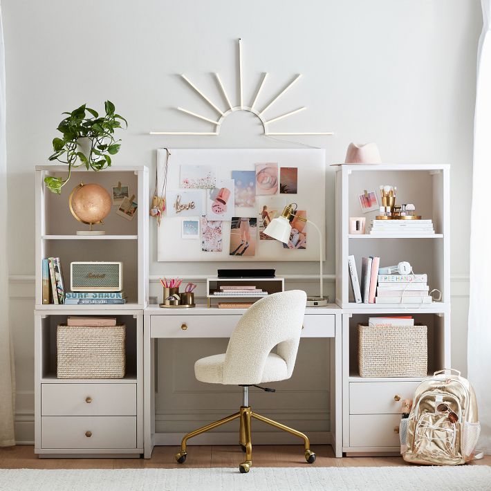 7 Desk Décor Ideas To Bring Summer Vibes To Your Office